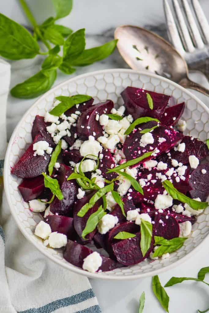 easy beet salad recipe-683x1024